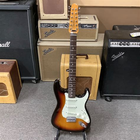 fender 12 string stratocaster.